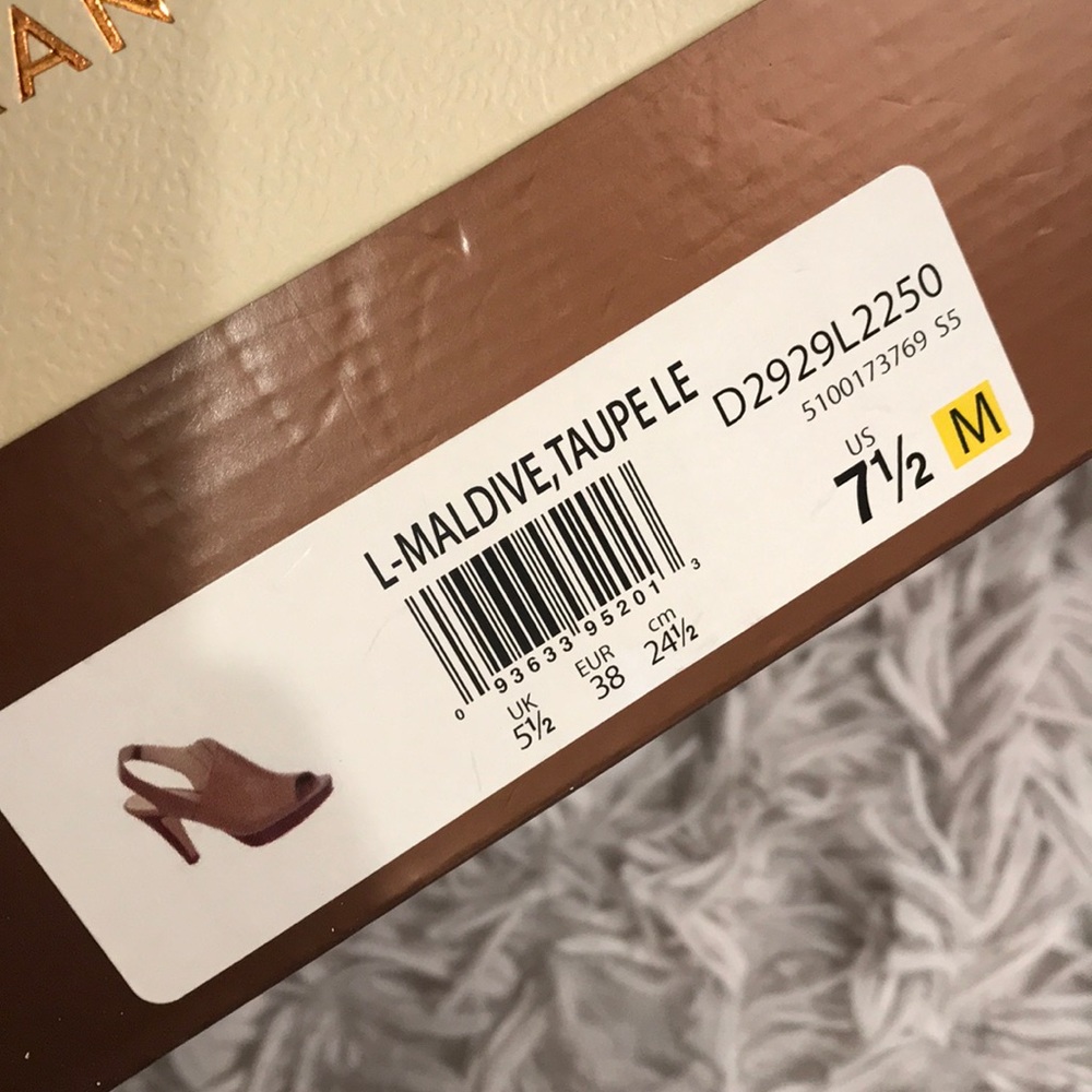 Franco Sarto Peep Toe Heels - Picture 7 of 7